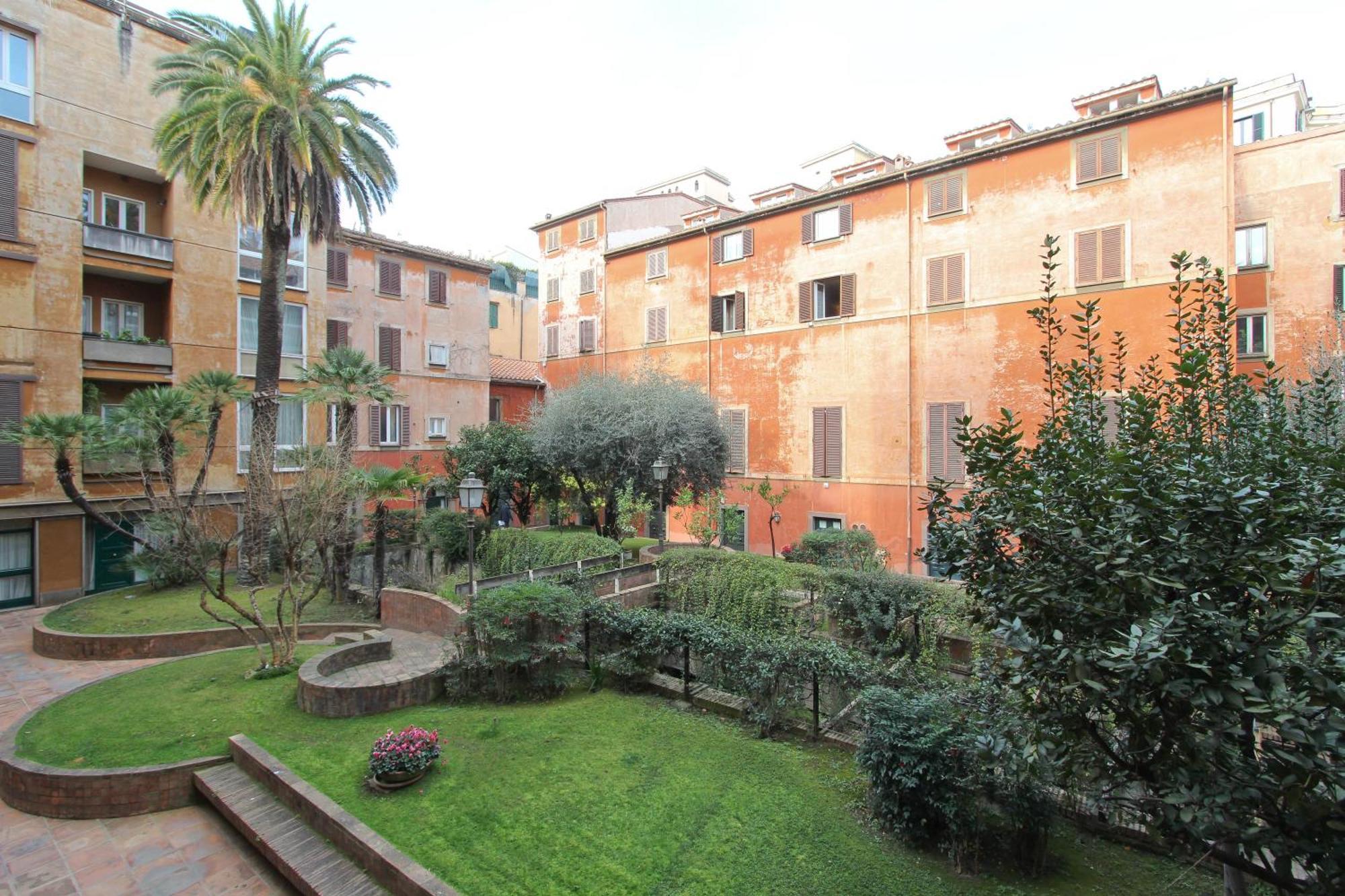 Giove In Trevi Daire Roma Dış mekan fotoğraf